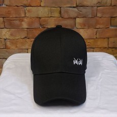 (국내배송) 사카이 (SACAI x KAWS) CAP