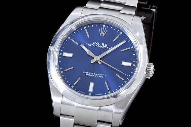 로렉스(ROLEX)오이스터 퍼페츄얼 블루