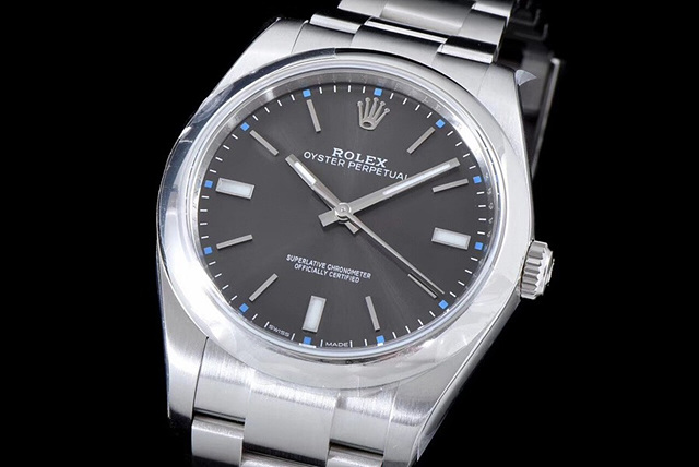 로렉스(ROLEX)오이스터 퍼페츄얼 레드 그레이프