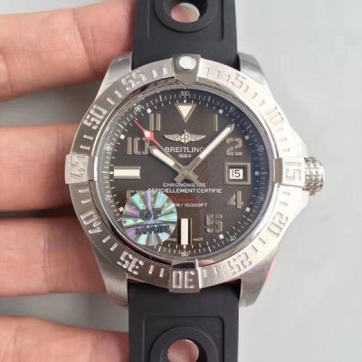 브라이틀링(Breitling)어벤져 씨울프 그레이