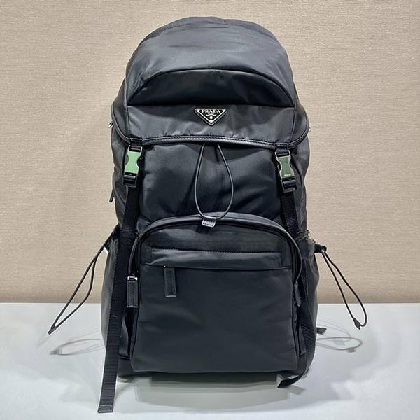 프라다 2VZ090 리나일론 사피아노 가죽 백팩